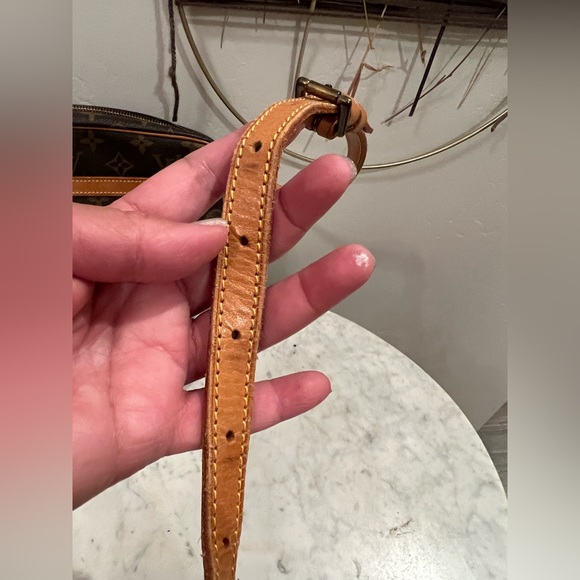 LOUIS VUITTON Vintage Jeune Fille MM crossbody Made in France l April 1992. - Picture 8 of 16